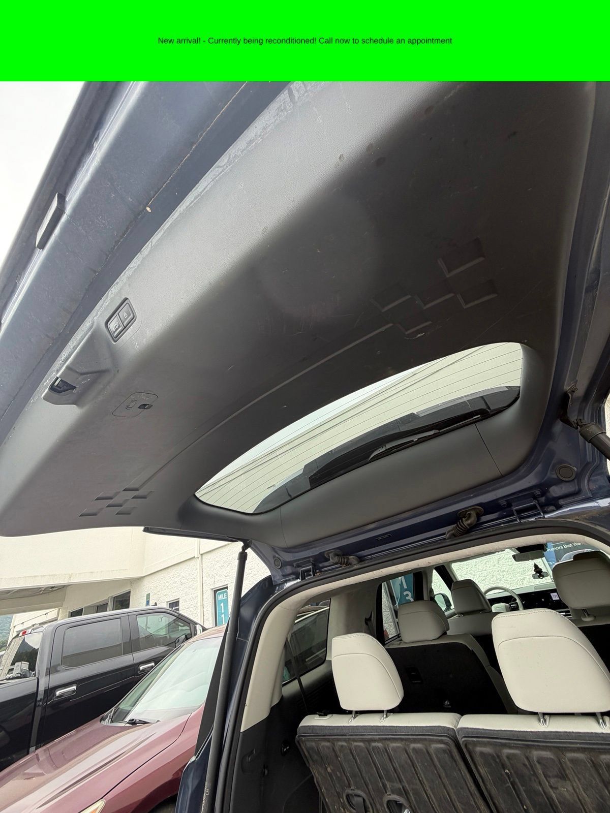 Used 2025 Hyundai Santa Fe Calligraphy FWD image 9