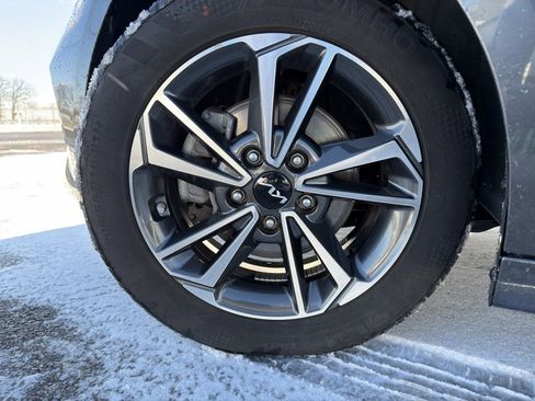 Used 2023 Kia Forte LXS w/ LXS Technology Package image 18