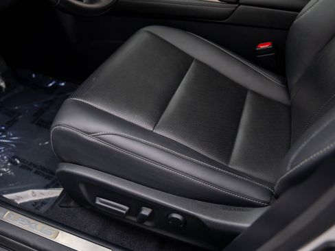 Used 2021 Lexus RX 450hL AWD w/ Premium Package image 15