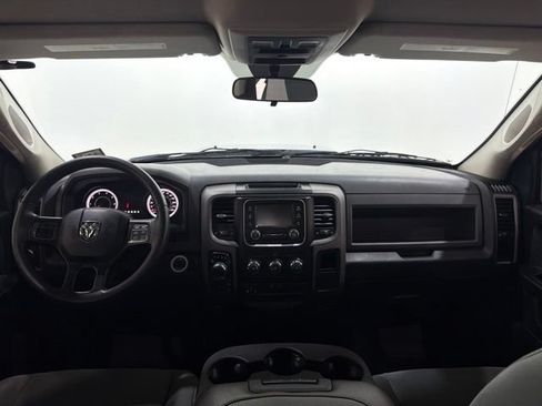 Used 2018 RAM 1500 Express AWD/4WD image 28