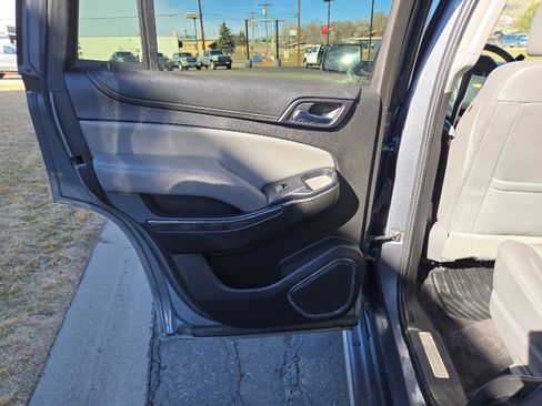 Used 2019 Chevrolet Tahoe LT image 19