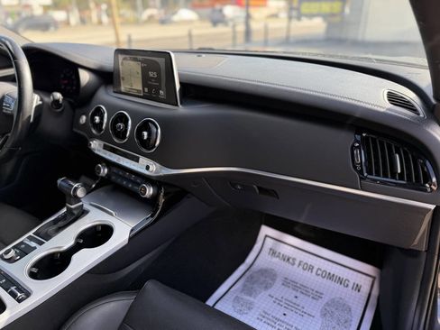 Used 2019 Kia Stinger GT1 image 26