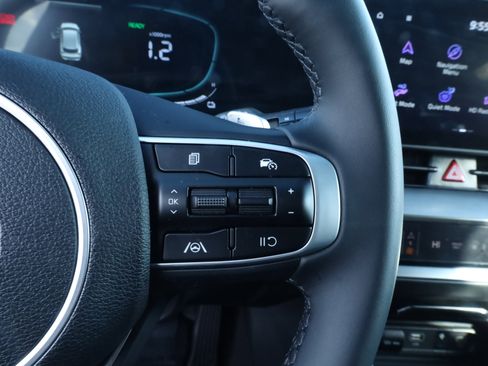 Used 2025 Kia Sportage EX image 36