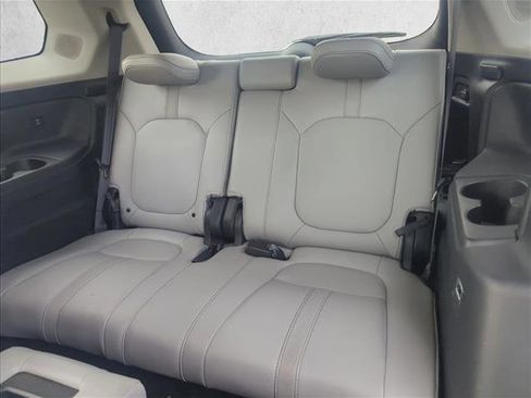 Used 2025 Honda Pilot Touring image 27