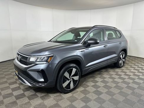 Used 2024 Volkswagen Taos S image 7