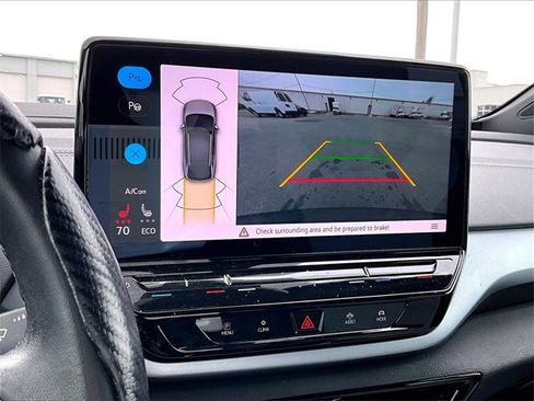 Used 2023 Volkswagen ID.4 Pro image 23