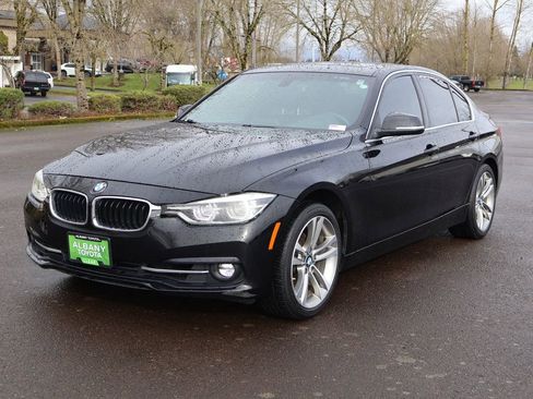 Used 2018 BMW 330i Sedan image 11