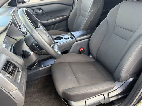 Used 2024 Nissan Rogue S image 21