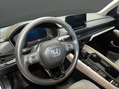 Used 2025 Honda Accord LX image 13