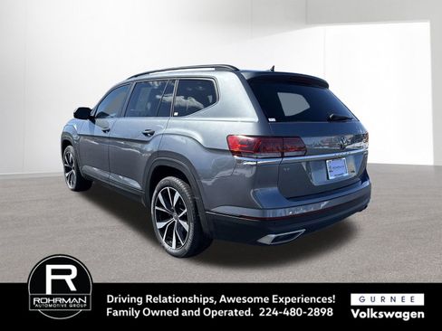 Used 2022 Volkswagen Atlas SE w/ Panoramic Sunroof Package image 7