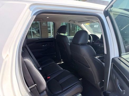 Used 2023 Honda Pilot EX-L image 19