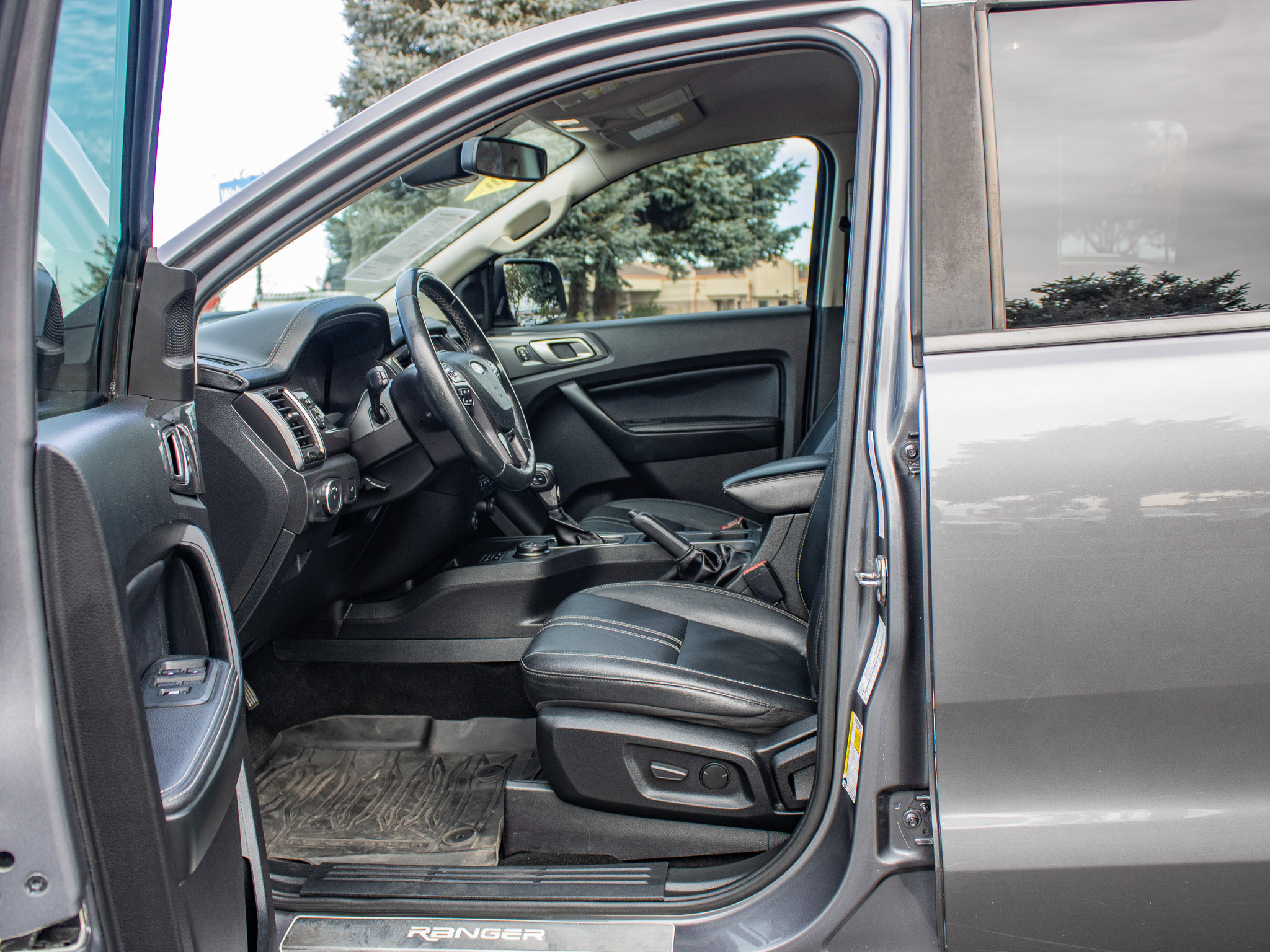 Used 2021 Ford Ranger Lariat w/ FX4 Off-Road Package AWD/4WD image 25