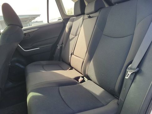Used 2022 Toyota RAV4 LE image 20
