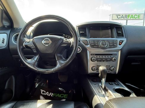 Used 2020 Nissan Pathfinder SL AWD/4WD image 29