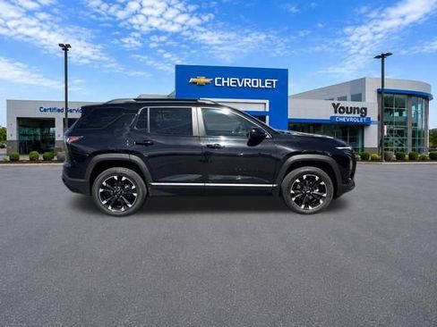 Used 2025 Chevrolet Equinox RS AWD/4WD image 8