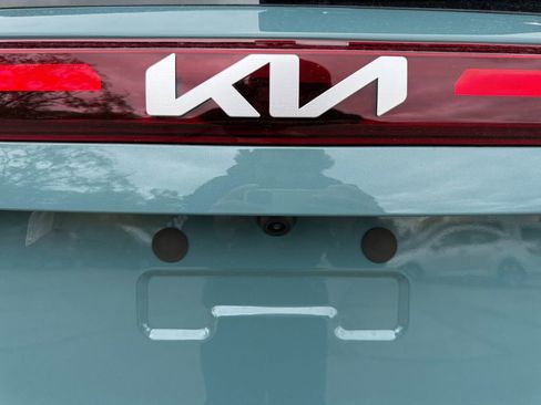 New 2026 Kia Seltos S AWD/4WD image 17