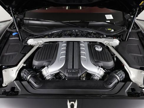 Used 2024 Bentley Flying Spur W12 AWD/4WD image 36