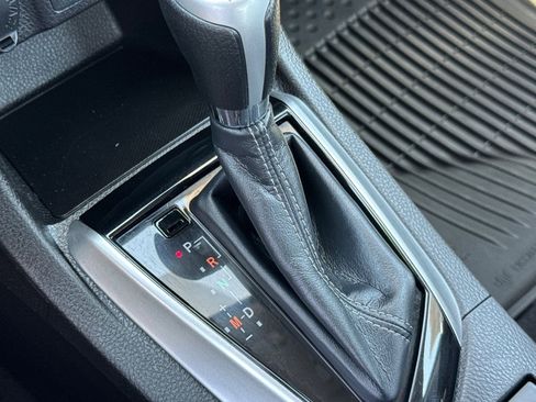 Used 2018 Toyota Corolla SE FWD image 20