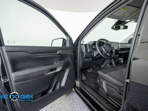 Used 2025 Ford Ranger XLT w/ FX4 Off-Road Package AWD/4WD image 9