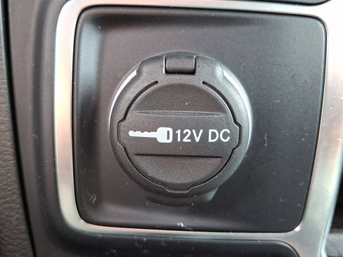 Used 2023 Jeep Wrangler Unlimited Sahara image 24