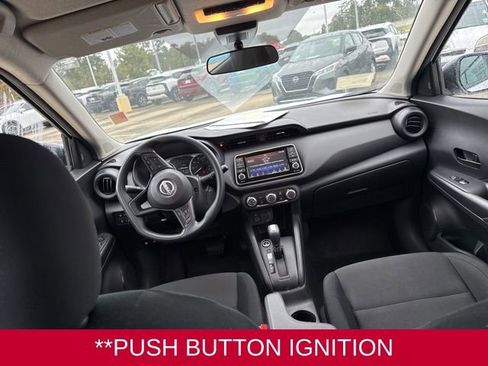 Certified 2025 Nissan Kicks Play S image 14
