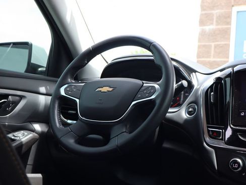 Used 2021 Chevrolet Traverse LT FWD image 45
