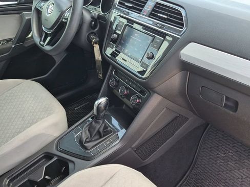 Used 2018 Volkswagen Tiguan S FWD image 15