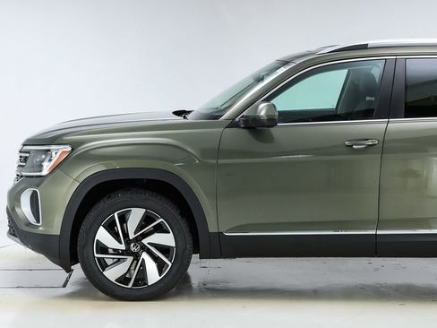 New 2026 Volkswagen Atlas SEL image 3