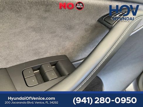 Used 2022 Tesla Model Y Performance AWD/4WD image 29
