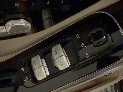 Certified 2023 Mercedes-Benz S 580 4MATIC Sedan image 15