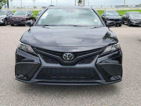 Used 2024 Toyota Camry SE w/ Convenience Package FWD image 2