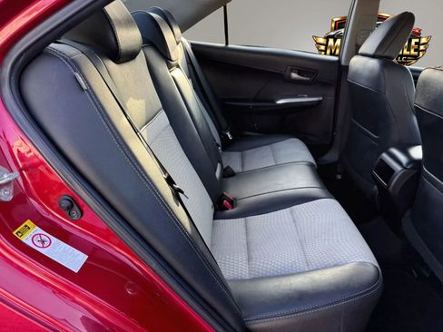 Used 2014 Toyota Camry SE FWD image 20