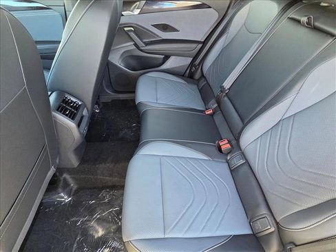 New 2026 Volkswagen Tiguan SE R-Line FWD image 15