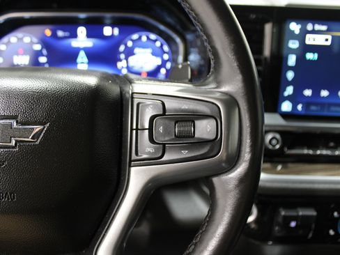 Used 2022 Chevrolet Silverado 1500 RST image 12