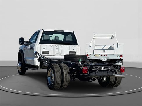 New 2025 Ford F550 2WD Regular Cab Super Duty image 2