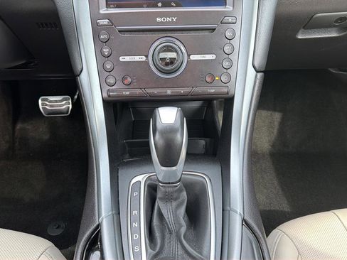 Used 2016 Ford Fusion Titanium image 16