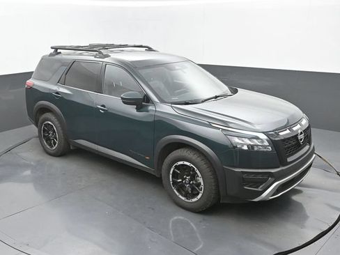 Used 2025 Nissan Pathfinder Rock Creek AWD/4WD image 13