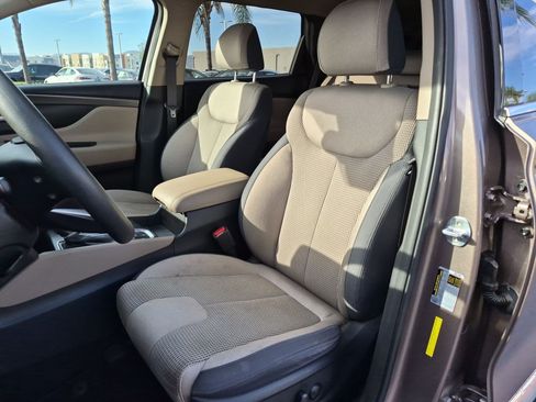 Used 2020 Hyundai Santa Fe SEL FWD image 16