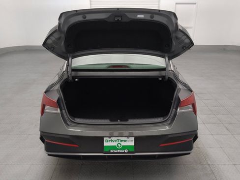 Used 2025 Hyundai Elantra Sport FWD image 29