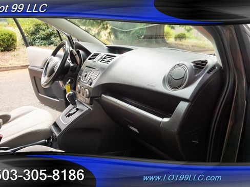 Used 2012 MAZDA MAZDA5 Touring image 17
