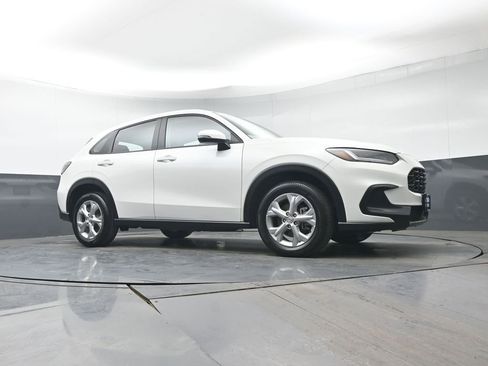 Used 2023 Honda HR-V LX image 29