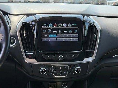 Used 2019 Chevrolet Traverse RS FWD image 26