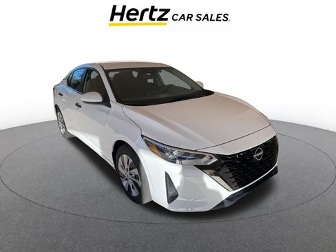 Used 2025 Nissan Sentra S image 1