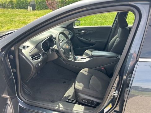 Used 2021 Chevrolet Malibu LT FWD image 10