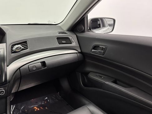 Used 2018 Acura ILX image 29