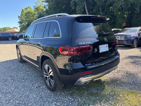 New 2025 Mercedes-Benz GLB 250 4MATIC image 7