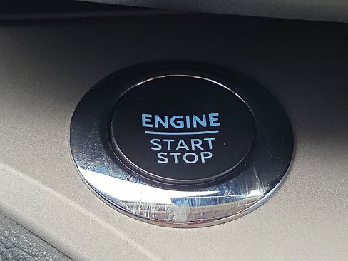 Certified 2023 Ford Explorer XLT w/ Equipment Group 202A AWD/4WD image 20