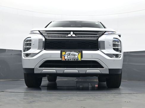 Used 2024 Mitsubishi Outlander SE image 23