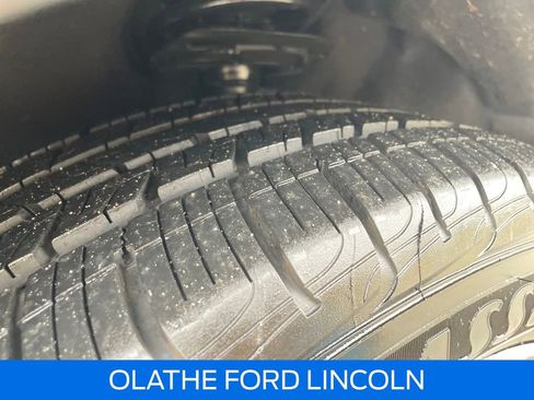 Certified 2021 Ford Escape Titanium image 34