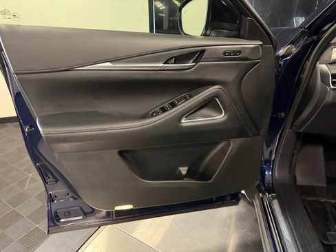 Certified 2026 INFINITI QX60 Luxe w/ Cargo Package FWD image 10